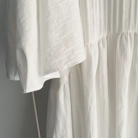 sulka / white