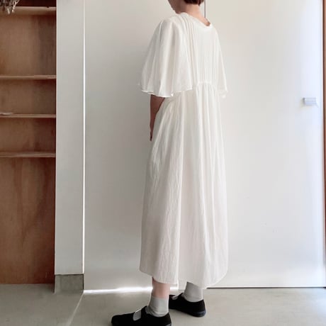 sulka / white