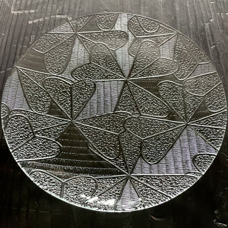 昭和型板ガラス「クローバー」　皿　円形　大（Φ180mm）