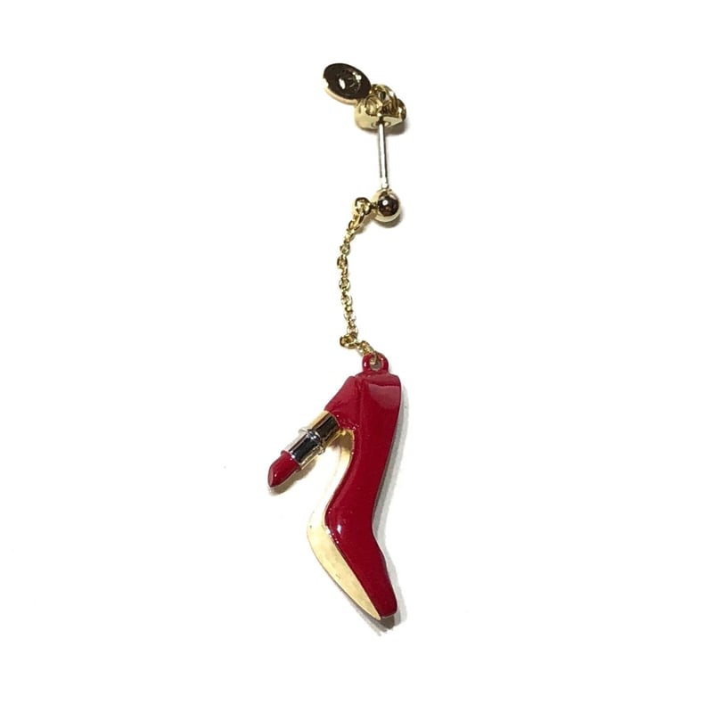 【ひかり様】THROW A KISS　ピアス　2個セット　唇　リップ ひかり様】THROW A KISS ピアス 2個セット 唇 リップ 2025年最新