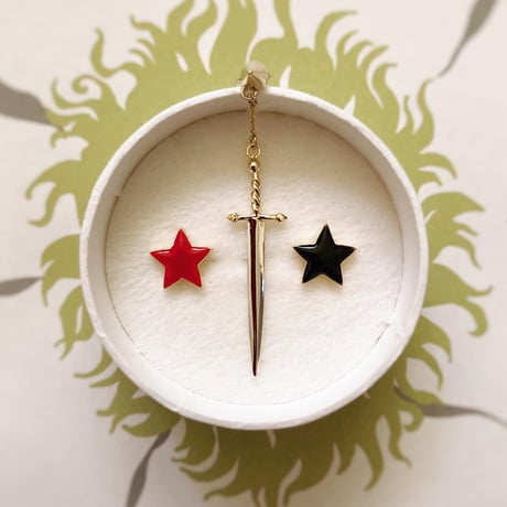 sword ピアス・イヤークリップ
