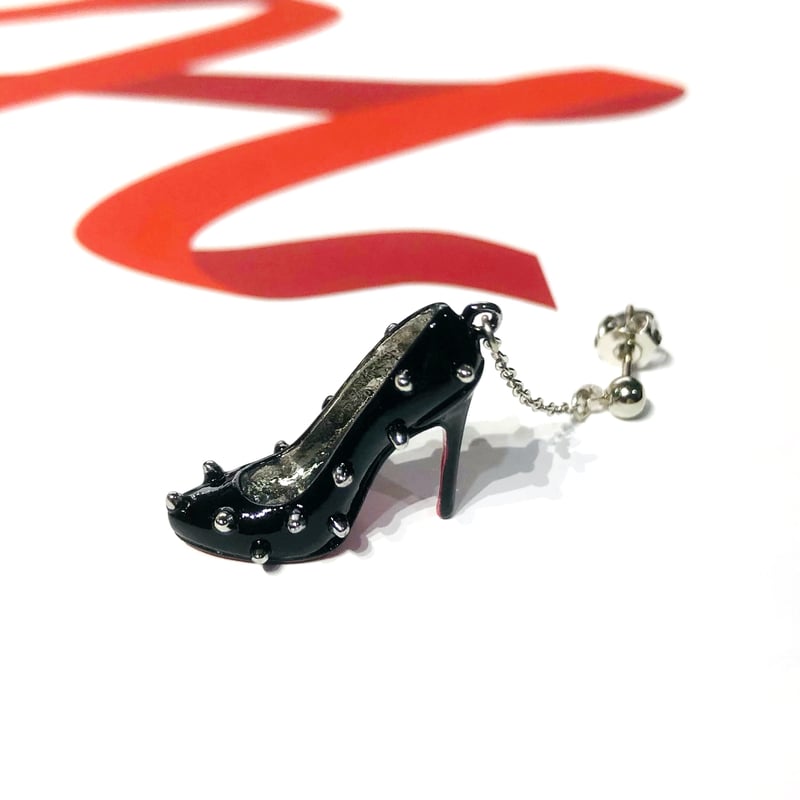 【ひかり様】THROW A KISS　ピアス　2個セット　唇　リップ Amazon | [AiO JAPAN] リップピアス 唇 クロス S 直径約8mm