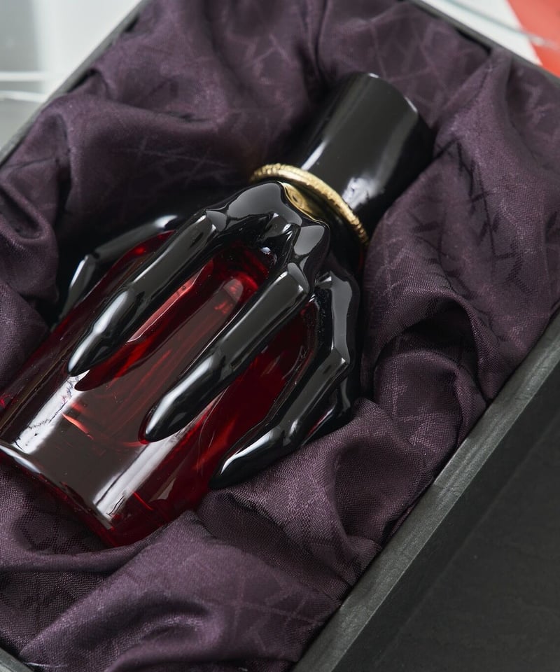 最終価格】hazama 惹きずり込まれる運命の香水 サフィール 50ml