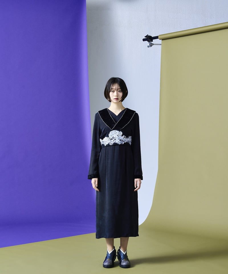 2025/9/30-11/1 WEB注文受付中】煙に巻かれたワンピース | ha | za