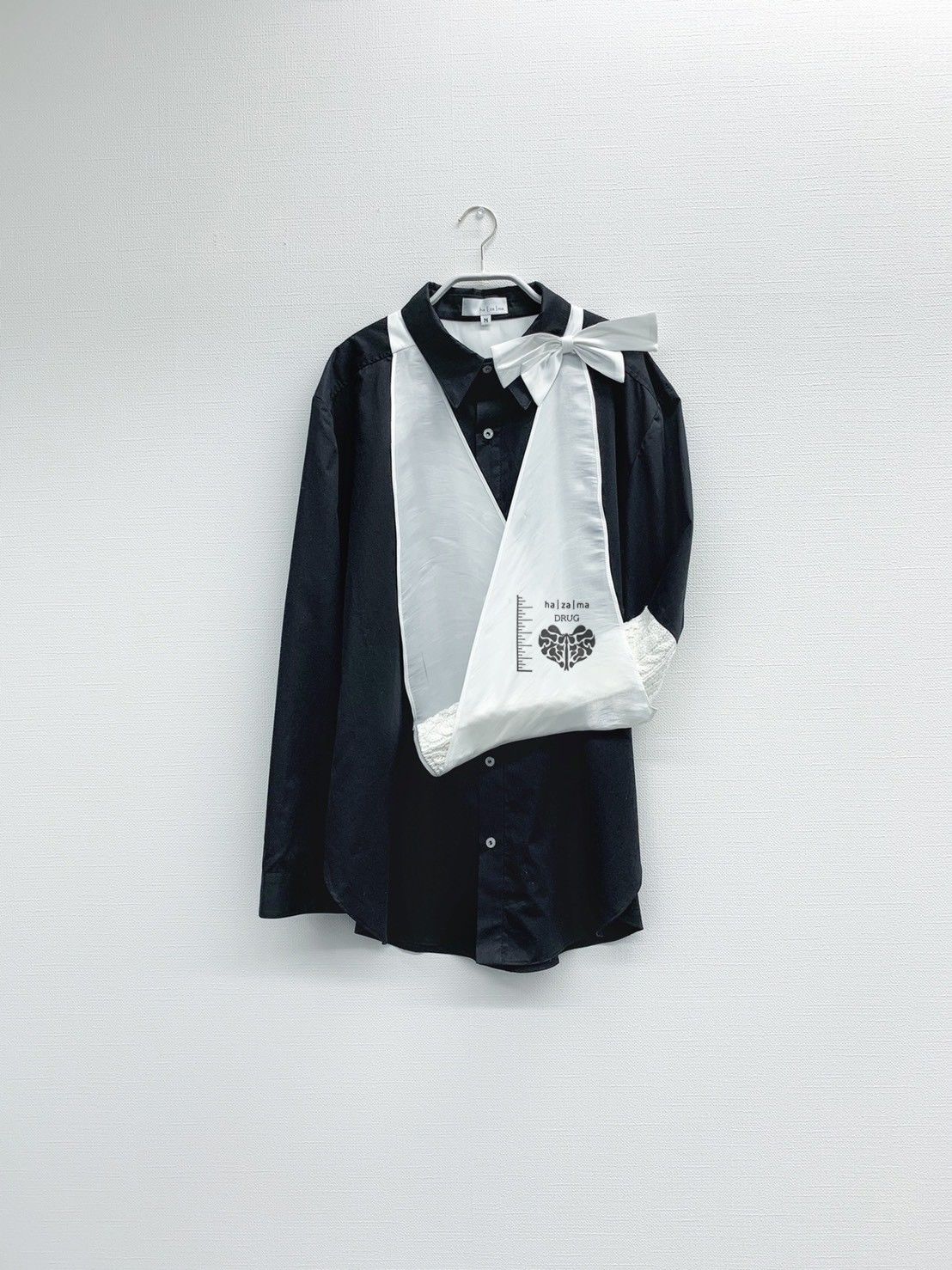 最終値下げ hazama 定位置を忘れ惹きずり込まれる運命のピアス black