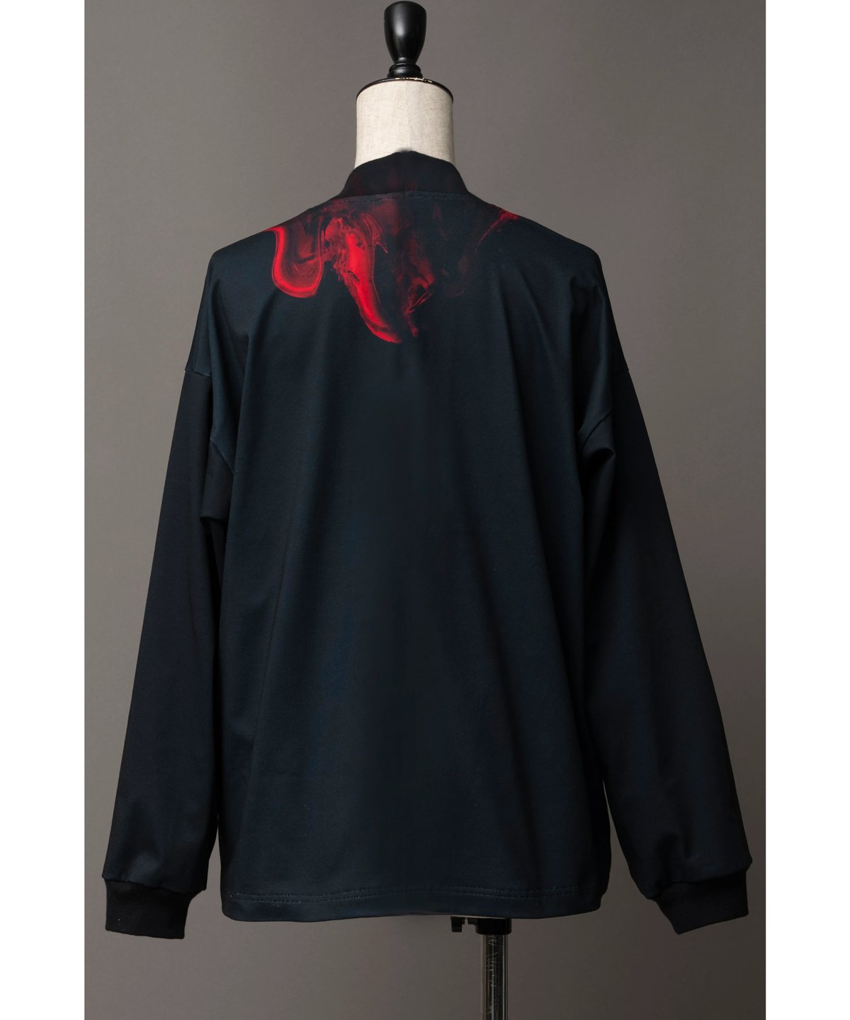 鮮烈に滲む狂気のハイネックカットソー | ha | za | ma