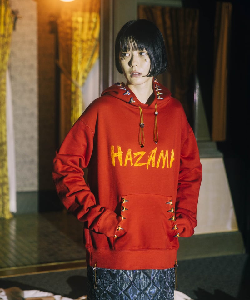 hazama 散りばめられし透明彩度のロゴパーカー
