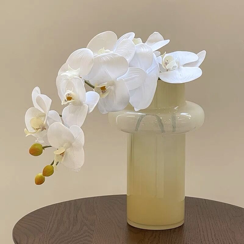 Oria Kileyフラワーベース イエロー Oria Kileyフラワーベース イエロー （イエロー・オレンジ系の
