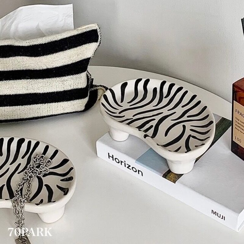 【希少！レアアイテム✨】カルティエ アッシュトレー ゼブラ柄 正規品保証 ゼブラ柄 脚付き ウエーブ アクセサリー トレイ 全2種 | 70PARK