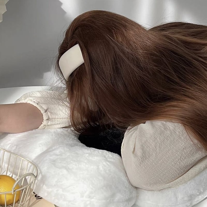 お花クッション　白黒 モノトーン フラワー型 クッション 全2色 座布団 | 70PARK
