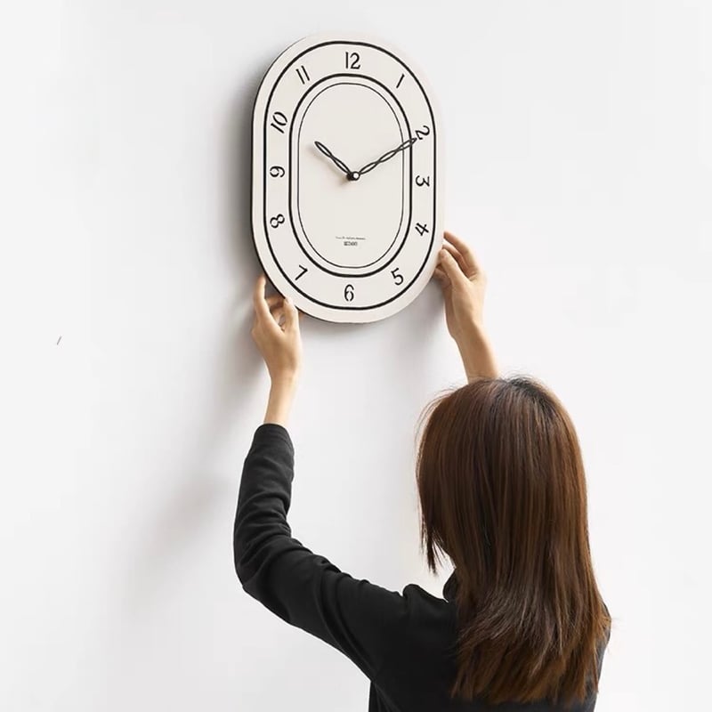 オーバル型 アクリル ホワイト クロック 掛け時計 | 70PARK