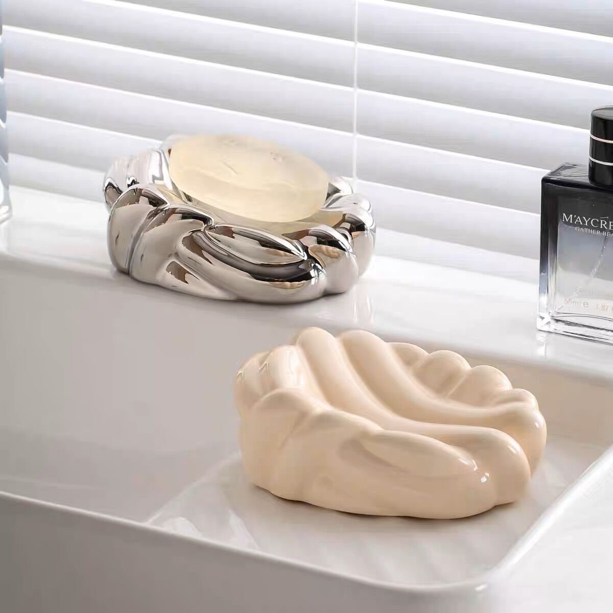 即納】#ノット セラミック ソープディッシュ 全2色 石鹸置き | 70PARK