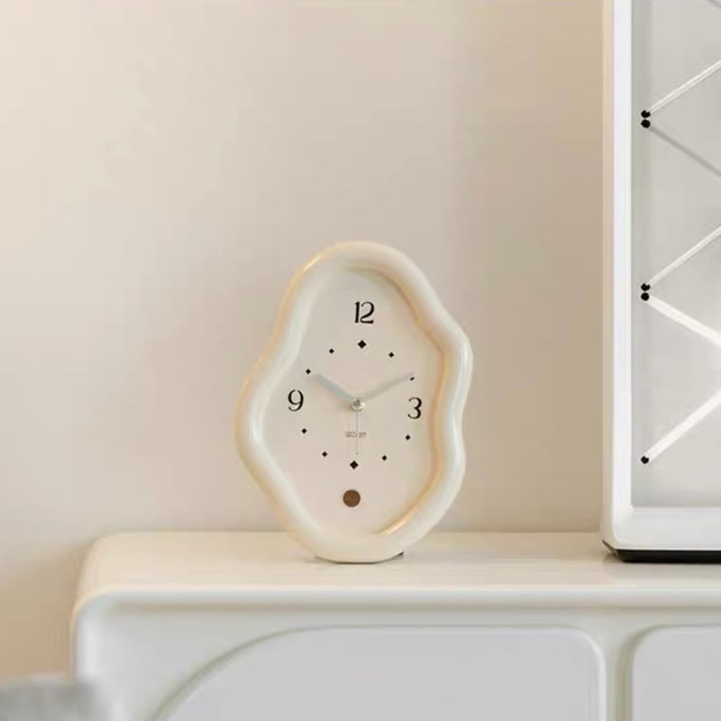 チャビー ウエーブ フレーム クロック 全2色 置き時計 | 70PARK