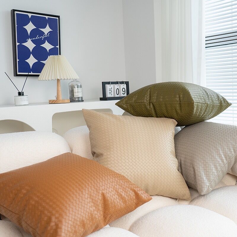 レザー 本革 カービング加工 クッション インテリア 編み込み レザ 本革 カ ビング加工 クッション インテリア 編み込み レザー トレザー