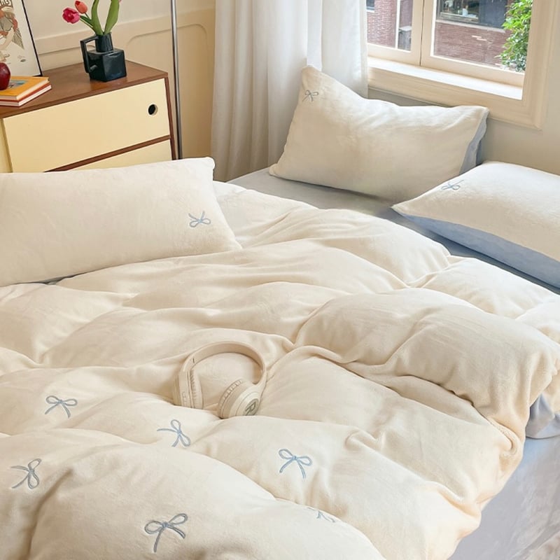 リボン 刺繍 ツートン ミルク ベルベット 冬用 布団カバーセット
