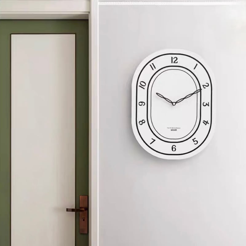 オーバル型 アクリル ホワイト クロック 掛け時計 | 70PARK