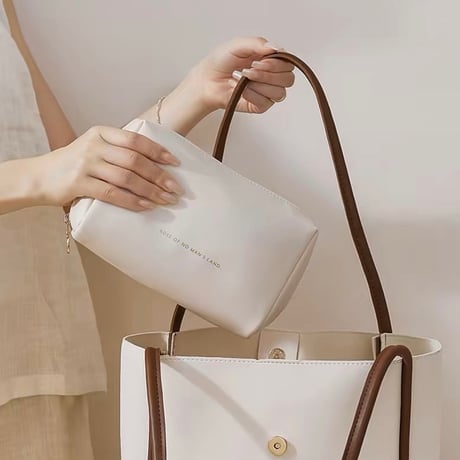 #フェイクレザー メイク コスメ 収納 ポーチ M 全2色