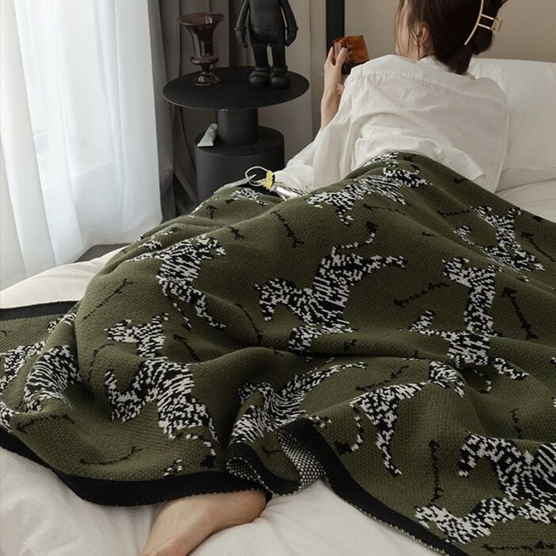 ゼブラ柄 ニット ブランケット 130×170 膝掛け マルチカバー | 70PARK