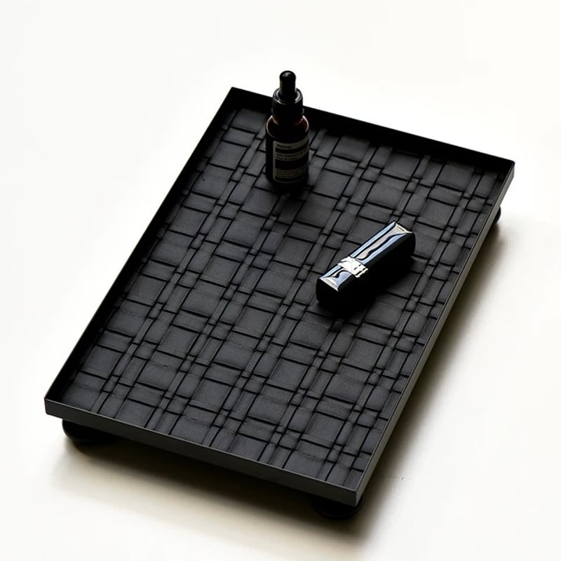 脚付き アイアン フレーム 編み込み レザー 長方形 トレイ 全3色 | 70PARK