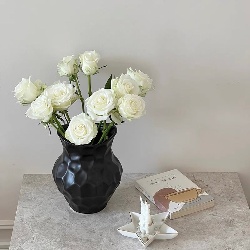 凸凹 セラミック モノトーン フラワーベース 全2色 花瓶 | 70PARK