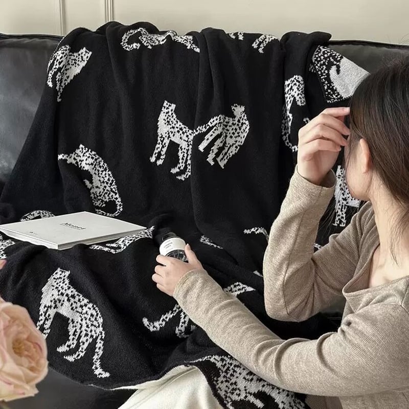チーター柄 ニット ブランケット 130×170 黒 膝掛け マルチカバー | 70PARK