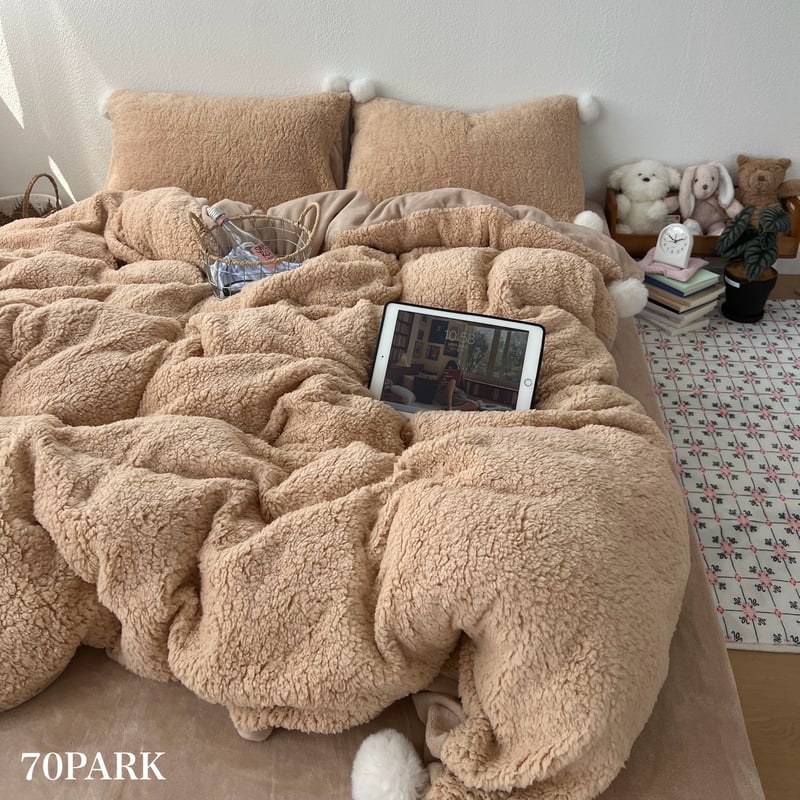 ブラウン ポンポン付き ミルク ベルベット 冬用 厚手 布団カバーセット