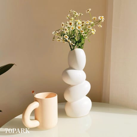 #ユニークモチーフ ホワイト フラワーベース  花瓶