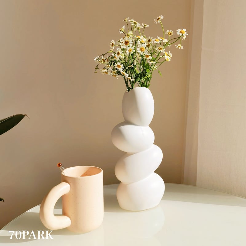 ユニークモチーフ ホワイト フラワーベース 花瓶 | 70PARK ユニークモチーフ ホワイト フラワーベース 花瓶 | 70PARK