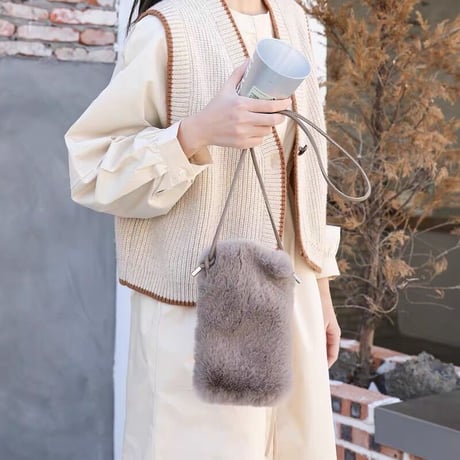 【即納】#カラー フェイクファー スマホ ショルダー バッグ 全6色