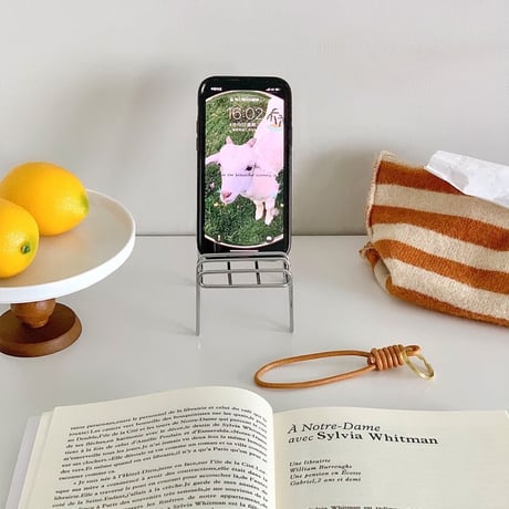 #椅子モチーフ スマホ スタンド シルバー オブジェ
