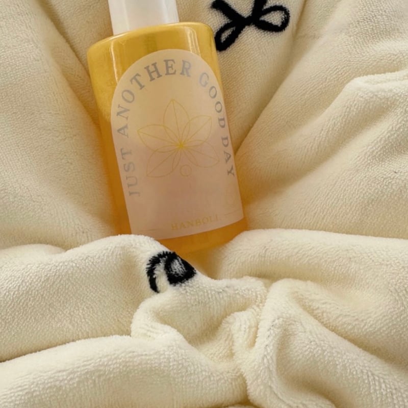 クリーム色ゴールドデザインカバーセット