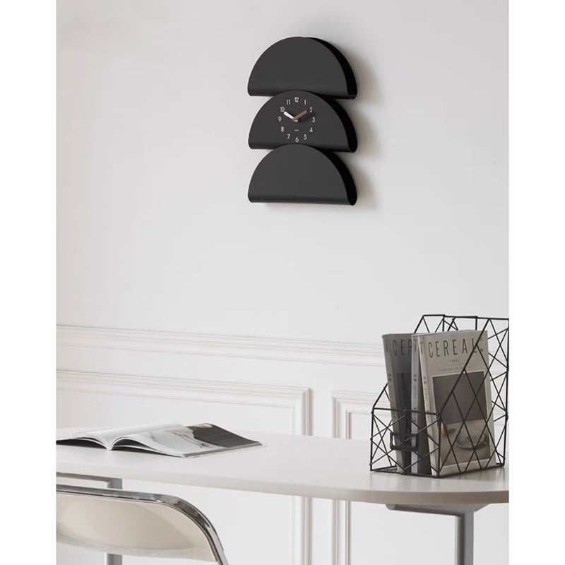ハーフムーン デザイン クロック 全2色 半円 壁掛け時計 | 70PARK