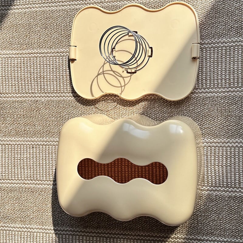 即納】#うねうね ウエーブ ティッシュケース 全2色 | 70PARK