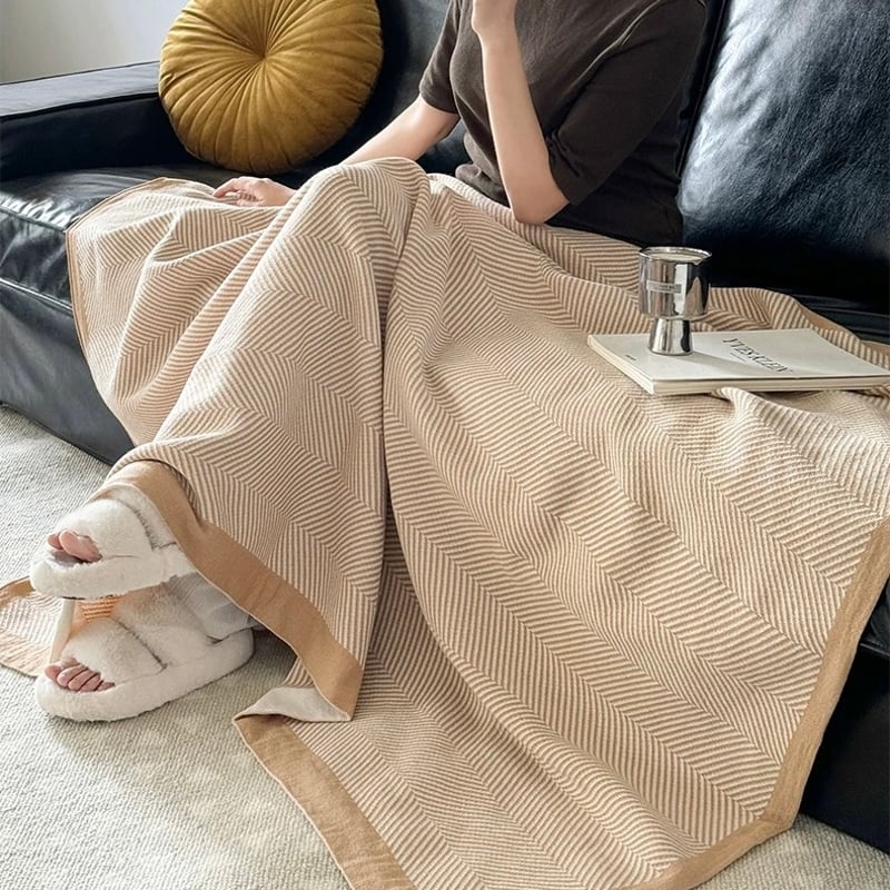 ヘリンボーン柄 シンプル ニット ブランケット 130×170 膝掛け | 70PARK