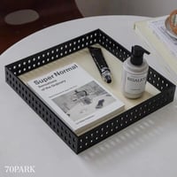 #モノトーン アクリル スクエア 穴あき トレイ