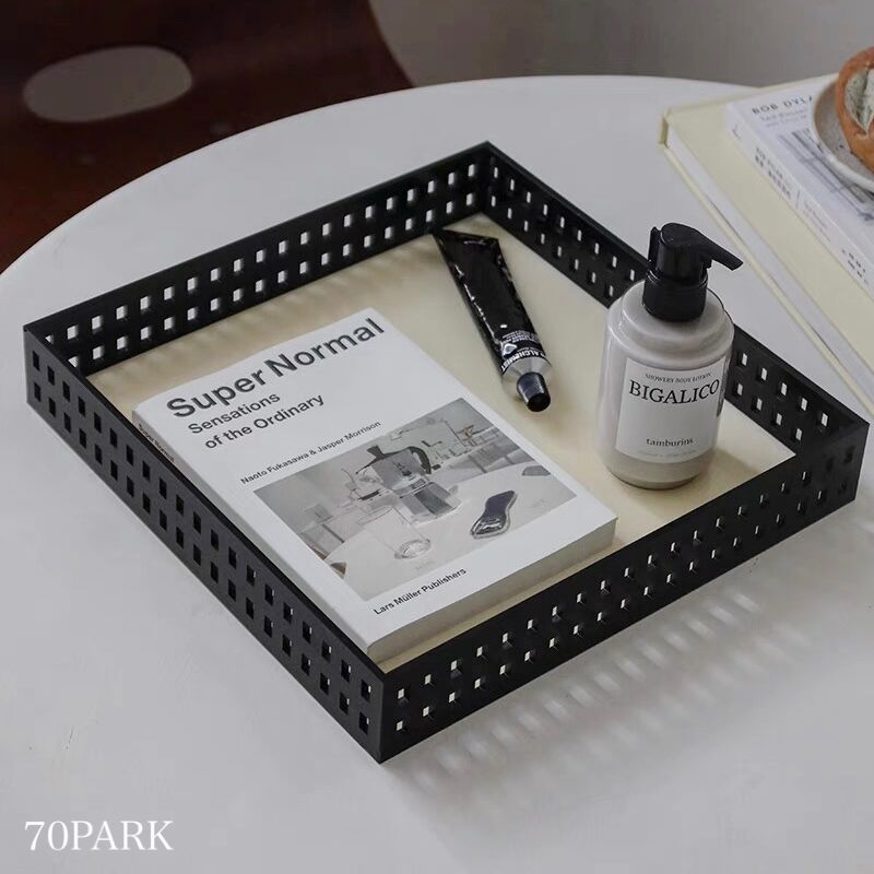 モノトーン アクリル スクエア 穴あき トレイ | 70PARK