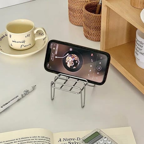 #椅子モチーフ スマホ スタンド シルバー オブジェ