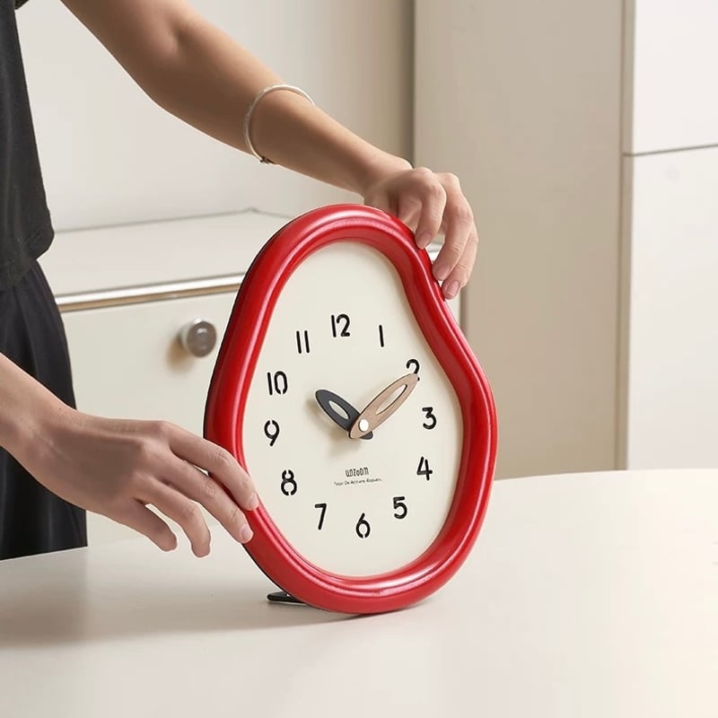 チャビー フレーム カーブ デザイン クロック 全3色 置き時計 | 70PARK