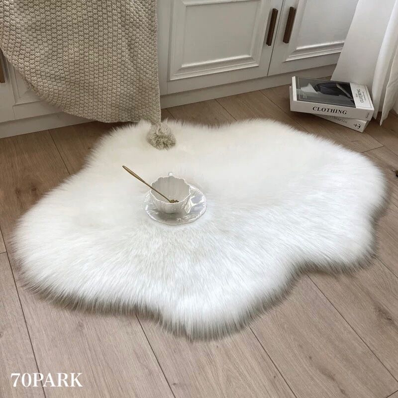 クラウド型 フェイクファー ドア マット 60×90 白 ラグ | 70PARK