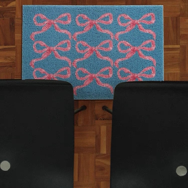 Rady♡リボン型ラグ Rady♡リボン型ラグ - メルカリ