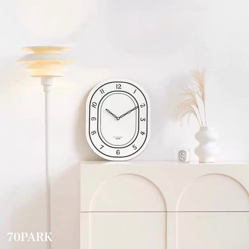 オーバル型 アクリル ホワイト クロック 掛け時計 | 70PARK