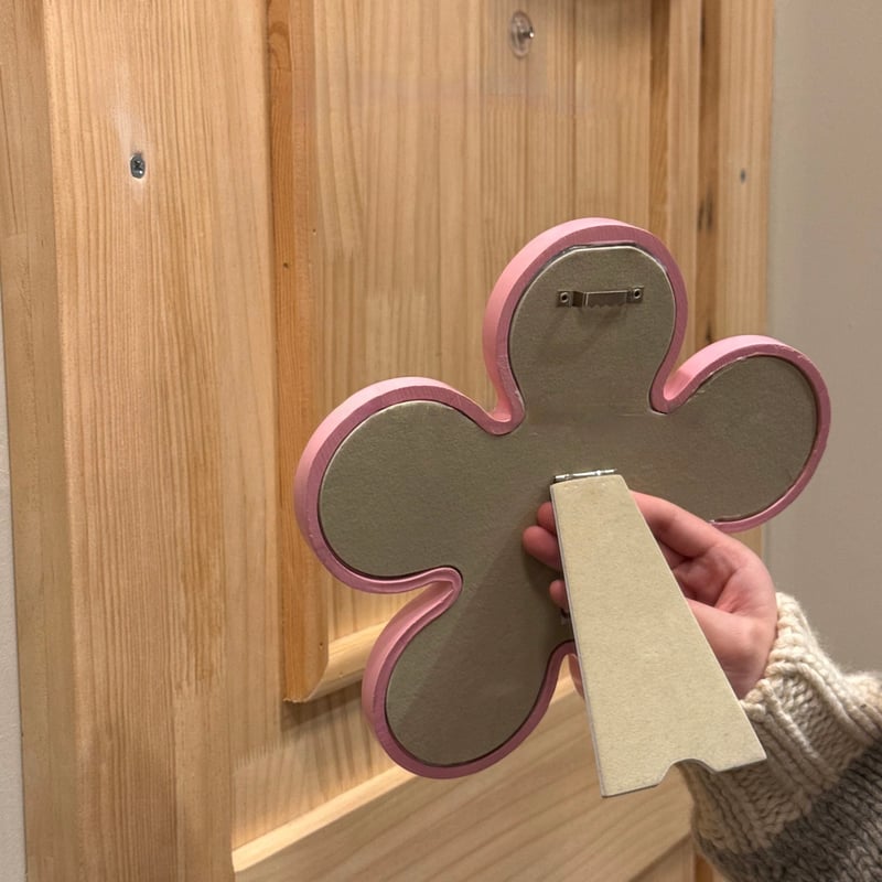 カラー フレーム フラワー型 壁掛け ミラー 全3色 鏡 卓上 | 70PARK