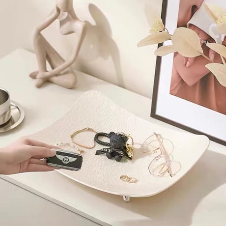#なみなみ模様 脚付き ビッグ トレイ 全2色 収納