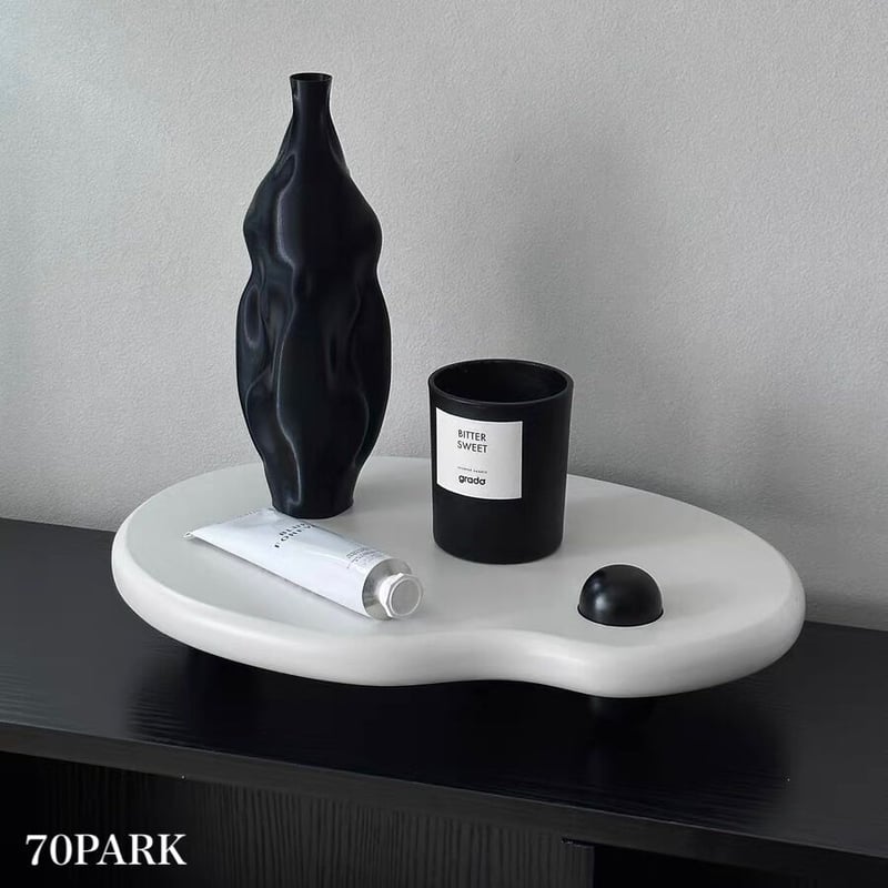 モノトーン パレット型 脚付きウエーブ ビッグ トレイ | 70PARK