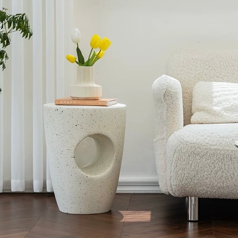 飛び散り柄 穴あき ラウンド サイドテーブル コーヒーテーブル | 70PARK