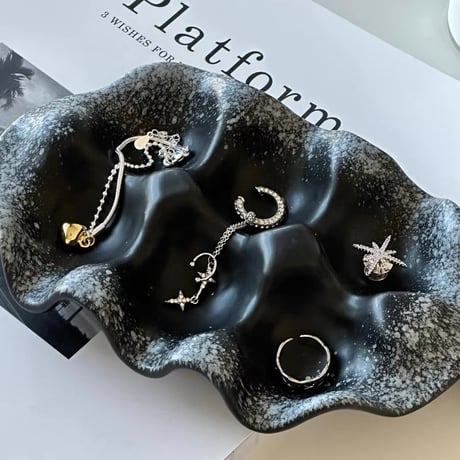 #立体 ウエーブ セラミック アクセサリートレイ 全2色 収納