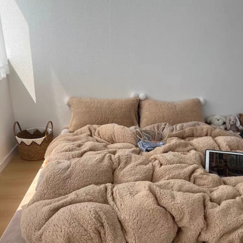 ブラウン ポンポン付き ミルク ベルベット 冬用 厚手 布団カバーセット