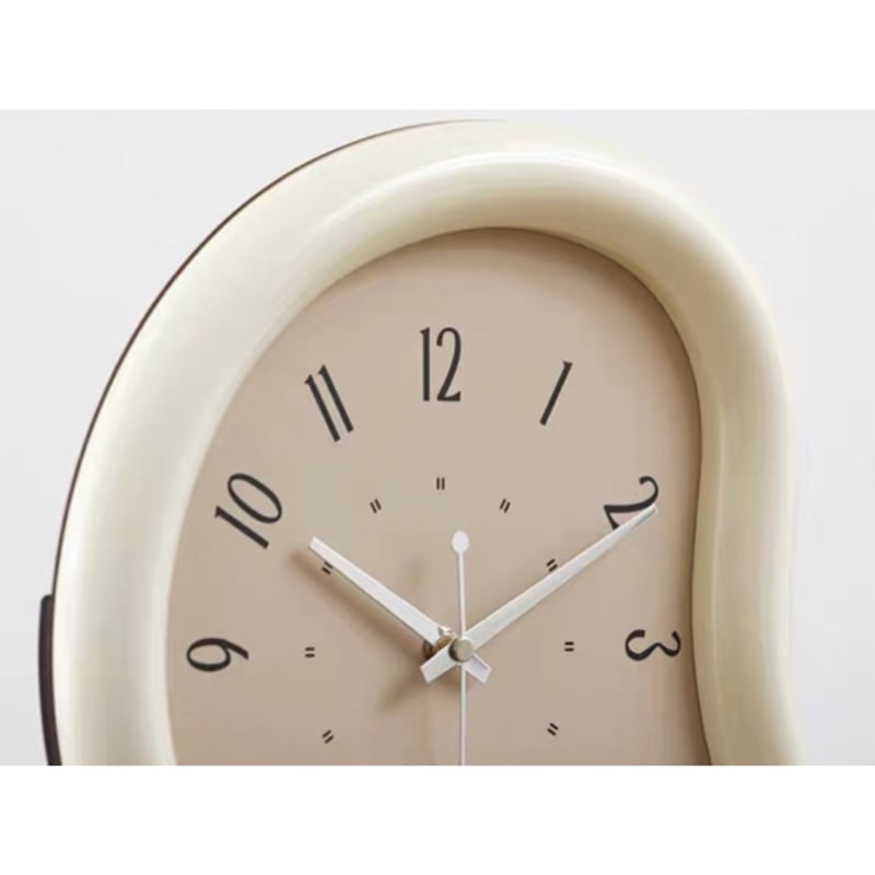 チャビー フレーム ビーンズ クロック 全3色 壁掛け時計 | 70PARK