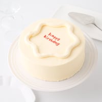なみなみラインのバタークリームデコレーション　5号サイズ  （生クリームデコレーションに変更可能）
