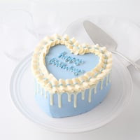 ハート型フリルとドリップのバタークリームデコレーション　5号サイズ